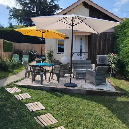 Espace Atypique Detente, Bien-Etre Saint-Clair-de-la-Tour Extérieur photo